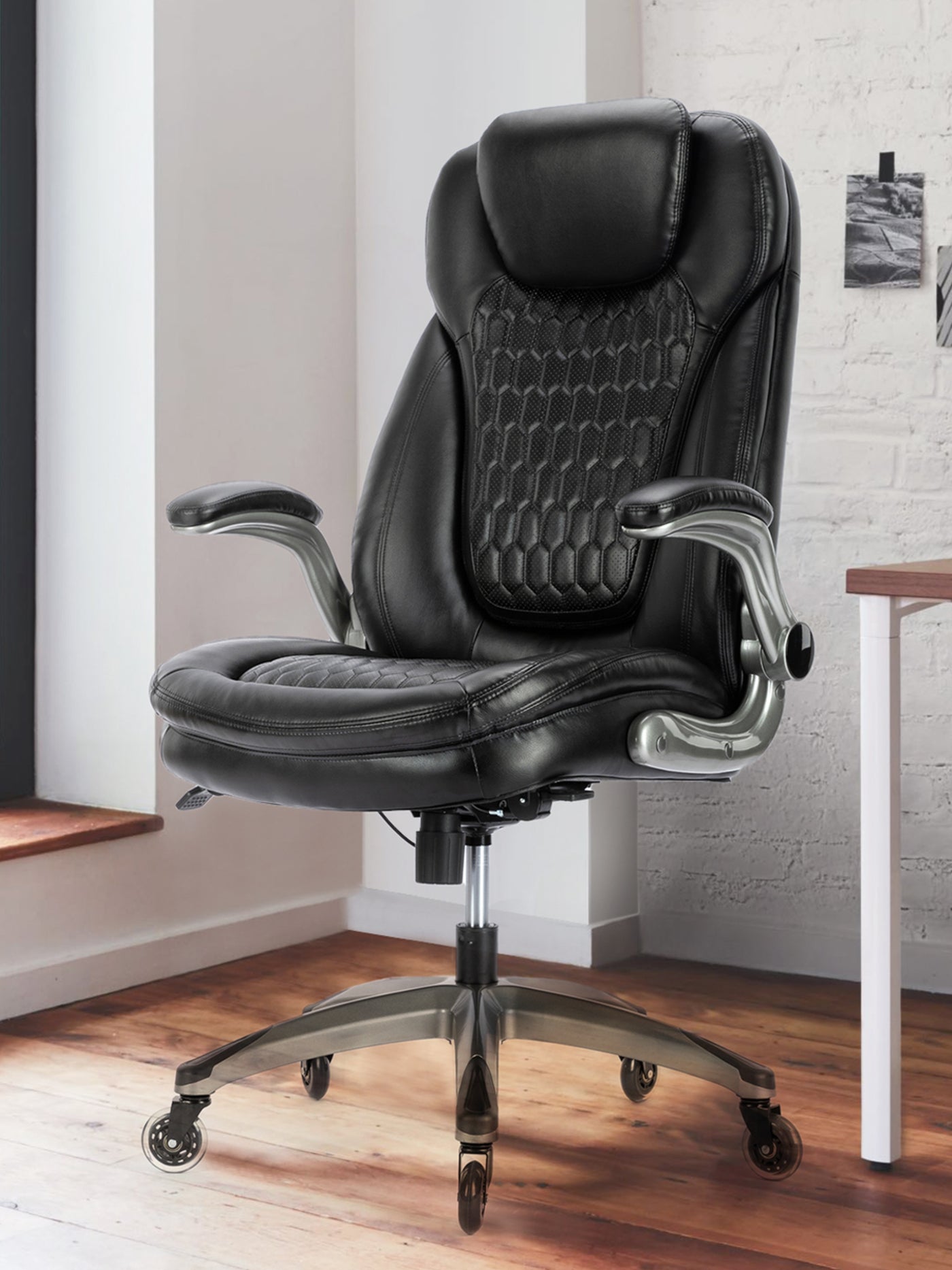 COLAMY Executive Office Chair CL6686 with Padded Flip-up Arms, Adjustable Height and Tilt Lock #color_black